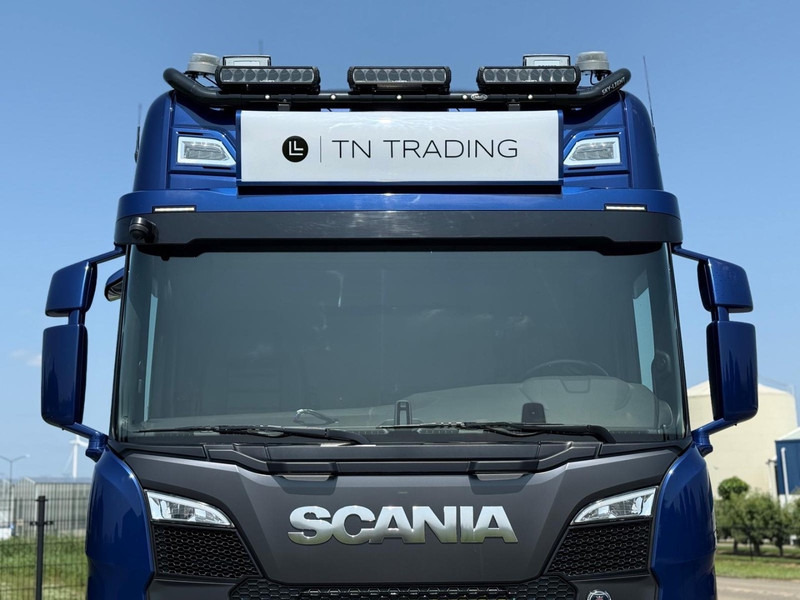 Scania S660 FULL AIR, ALCOA, LEATHER, HYDRAULIC, LIKE NEW. - Sattelzugmaschine: das Bild 5 Scania S660 FULL AIR, ALCOA, LEATHER, HYDRAULIC, LIKE NEW. - Sattelzugmaschine: das Bild 5