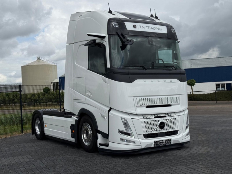 Volvo FH 13.460XL NEW, FULL AIR, ALCOA, HYDRAULIC, XL, FULL. - Sattelzugmaschine: das Bild 1 Volvo FH 13.460XL NEW, FULL AIR, ALCOA, HYDRAULIC, XL, FULL. - Sattelzugmaschine: das Bild 1