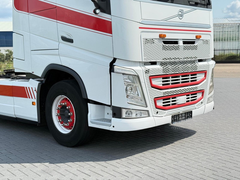 Volvo FH 13.540XL KB VIN, I-PARK COOL, STEEL/AIR, 2 TANKS, FULL SPOILER. - Sattelzugmaschine: das Bild 2 Volvo FH 13.540XL KB VIN, I-PARK COOL, STEEL/AIR, 2 TANKS, FULL SPOILER. - Sattelzugmaschine: das Bild 2