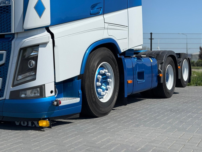 Volvo FH 16.750 FULL AIR, LEATHER, SHOW, TOP CONDITION, XL CABINE. - Sattelzugmaschine: das Bild 3 Volvo FH 16.750 FULL AIR, LEATHER, SHOW, TOP CONDITION, XL CABINE. - Sattelzugmaschine: das Bild 3