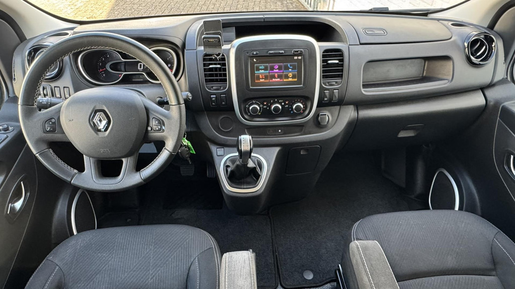 Renault Trafic-2.0 dCi 145 T29 L2H1 DC Luxe Climate control Cruise control Navigatie Apple carplay - Transporter mit Doppelkabine: das Bild 2 Renault Trafic-2.0 dCi 145 T29 L2H1 DC Luxe Climate control Cruise control Navigatie Apple carplay - Transporter mit Doppelkabine: das Bild 2