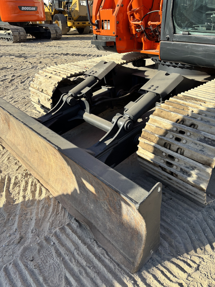 Kettenbagger DOOSAN DX140-3: das Bild 7