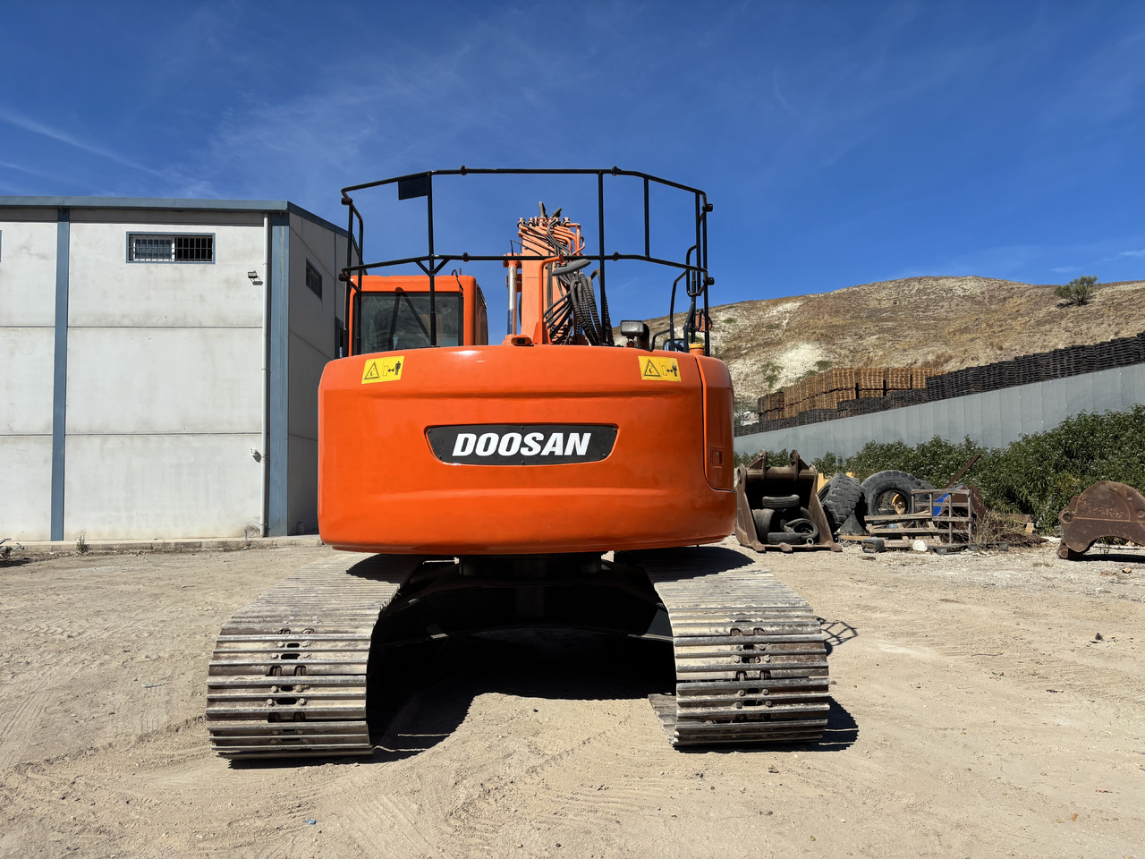 DOOSAN DX235LCR - Kettenbagger: das Bild 4 DOOSAN DX235LCR - Kettenbagger: das Bild 4