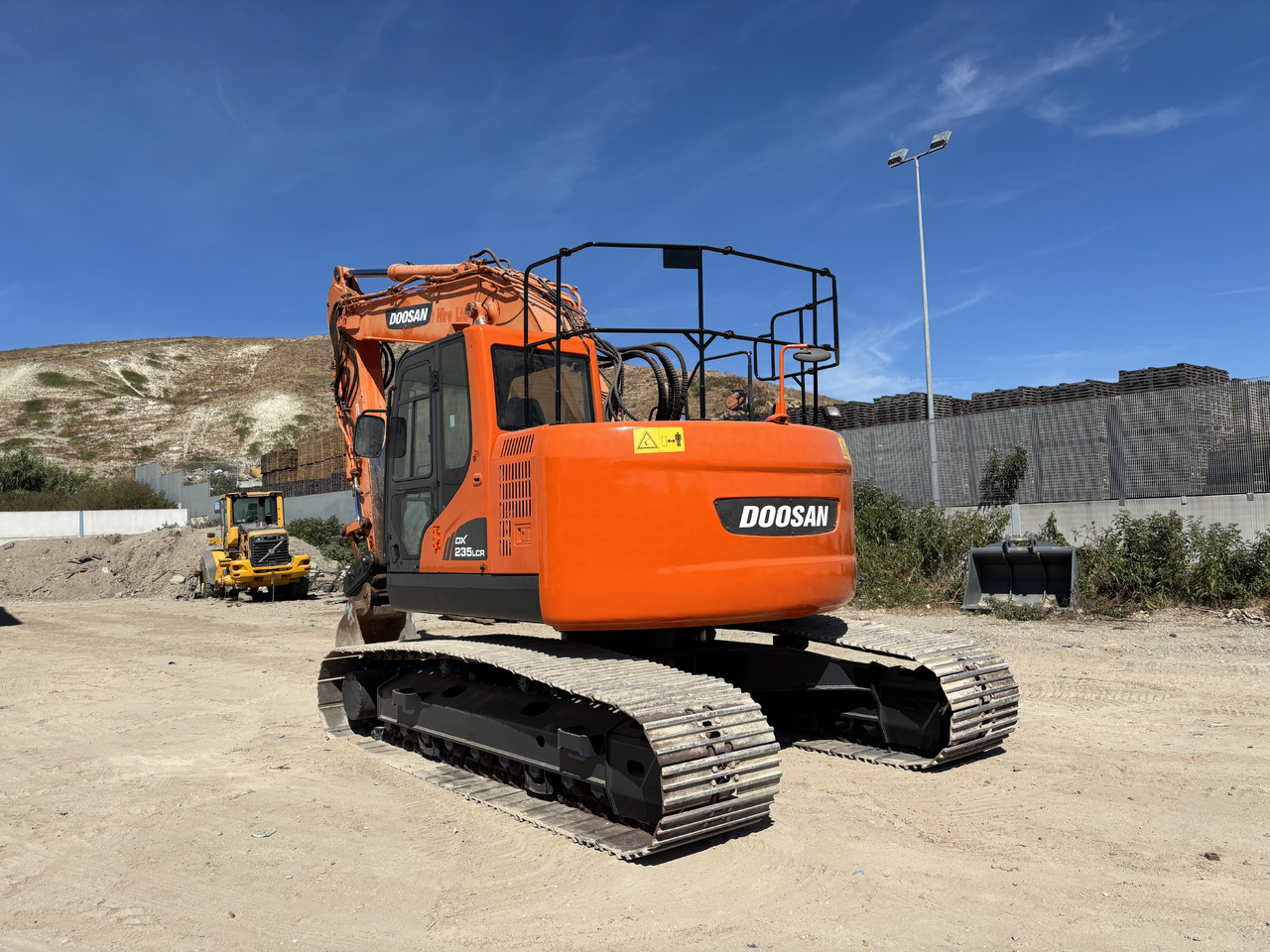 DOOSAN DX235LCR - Kettenbagger: das Bild 3 DOOSAN DX235LCR - Kettenbagger: das Bild 3