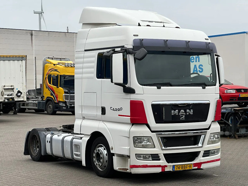 MAN TGX 18.400 Mega / Full Air / 2 Tank / Euro 5 - Sattelzugmaschine: das Bild 2 MAN TGX 18.400 Mega / Full Air / 2 Tank / Euro 5 - Sattelzugmaschine: das Bild 2