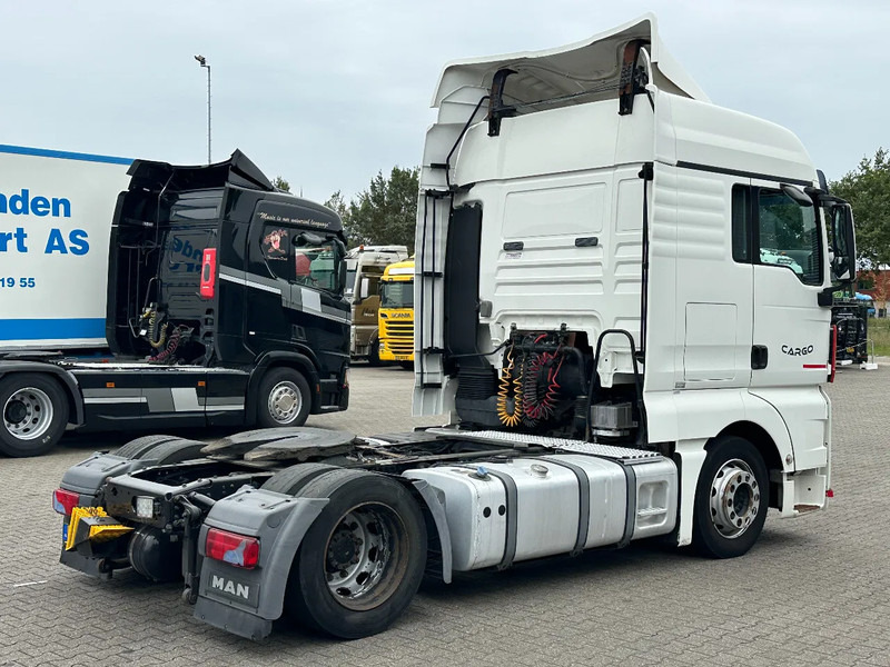MAN TGX 18.400 Mega / Full Air / 2 Tank / Euro 5 - Sattelzugmaschine: das Bild 3 MAN TGX 18.400 Mega / Full Air / 2 Tank / Euro 5 - Sattelzugmaschine: das Bild 3