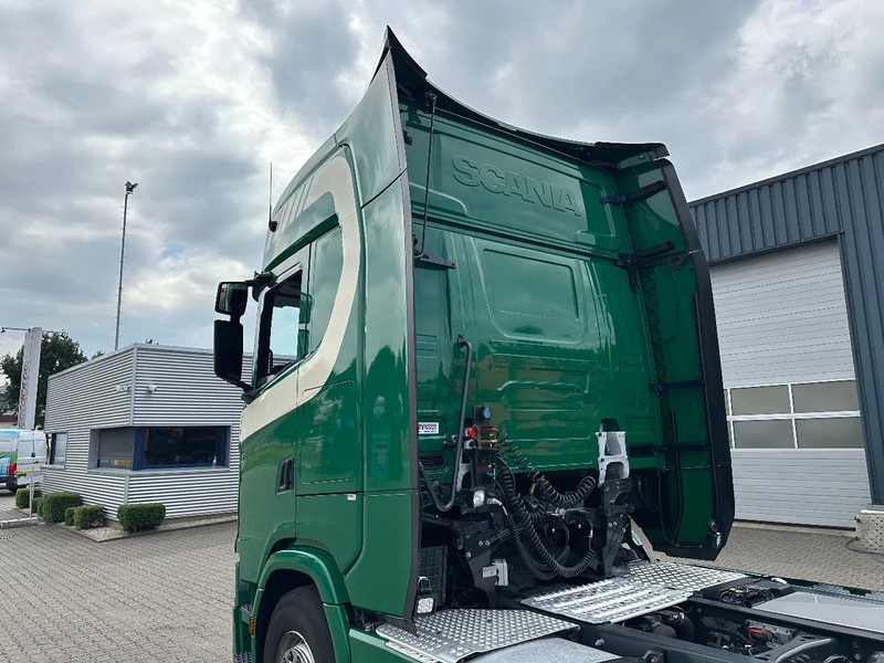 Sattelzugmaschine Scania S450 Retarder ACC Standairco Full air *NL-Truck*: das Bild 10