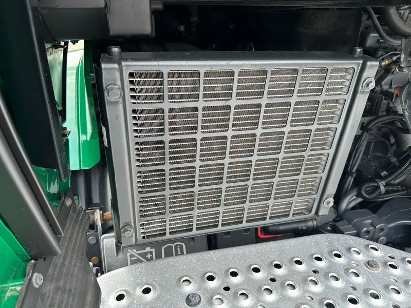 Sattelzugmaschine Scania S450 Retarder ACC Standairco Full air *NL-Truck*: das Bild 11