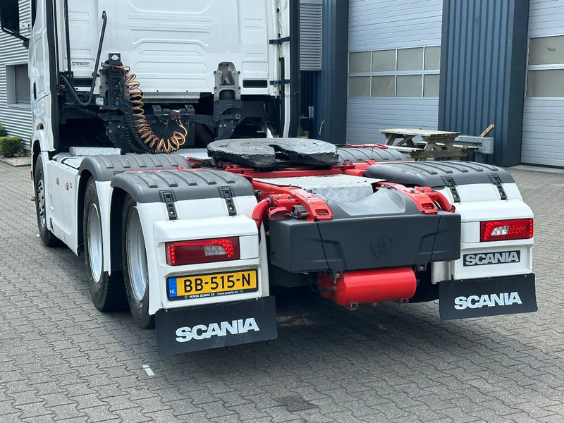 Scania S650 V8 6x2 Boogie / Retarder / 2 Tank / Full Air / Full Spoiler - Sattelzugmaschine: das Bild 5 Scania S650 V8 6x2 Boogie / Retarder / 2 Tank / Full Air / Full Spoiler - Sattelzugmaschine: das Bild 5