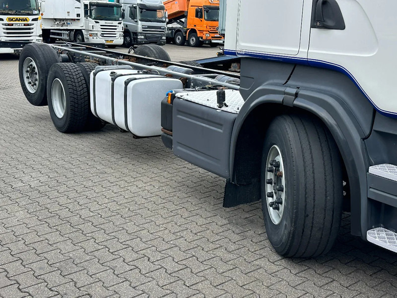 Scania R580 V8 6x2*4 Chassis Retarder Full Air 4.90 Wb Euro 6 - Fahrgestell LKW: das Bild 2 Scania R580 V8 6x2*4 Chassis Retarder Full Air 4.90 Wb Euro 6 - Fahrgestell LKW: das Bild 2