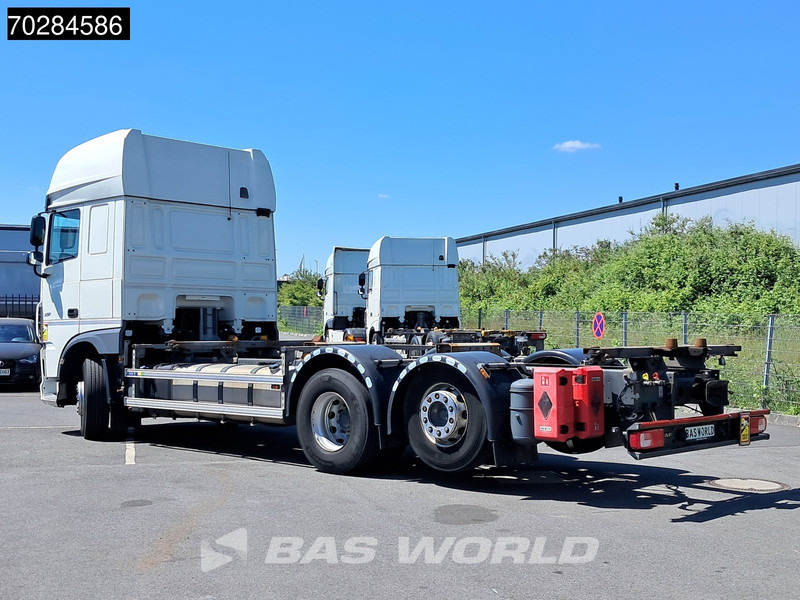 DAF XF 450 6X2 SSC Retarder 2x Tanks Liftachse Standklima LED ACC - Containerwagen/ Wechselfahrgestell LKW: das Bild 2 DAF XF 450 6X2 SSC Retarder 2x Tanks Liftachse Standklima LED ACC - Containerwagen/ Wechselfahrgestell LKW: das Bild 2
