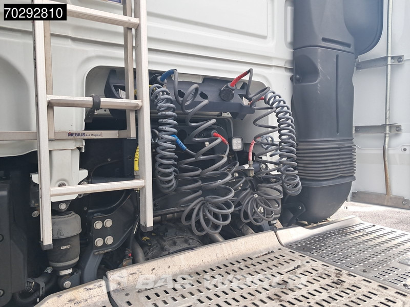 DAF XF 480 4X2 SSC Retarder Standklima LED ACC Euro 6 - Sattelzugmaschine: das Bild 3 DAF XF 480 4X2 SSC Retarder Standklima LED ACC Euro 6 - Sattelzugmaschine: das Bild 3
