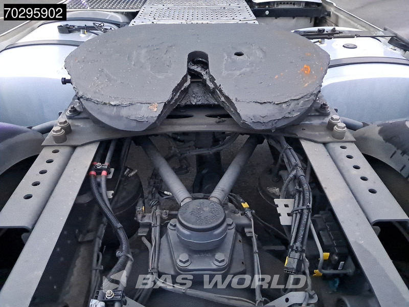 Sattelzugmaschine DAF XG+ 530 4X2 Retarder 2xTanks ACC Standklima: das Bild 16 Sattelzugmaschine DAF XG+ 530 4X2 Retarder 2xTanks ACC Standklima: das Bild 16