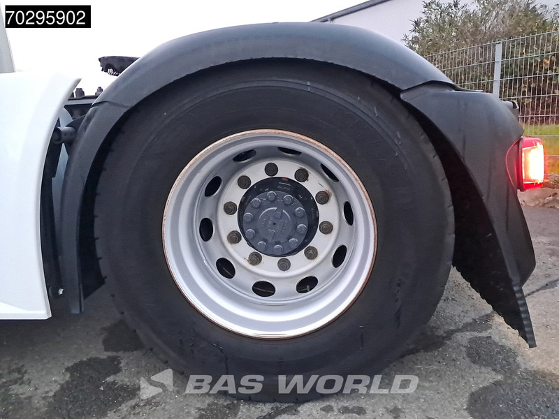 Sattelzugmaschine DAF XG+ 530 4X2 Retarder 2xTanks ACC Standklima: das Bild 18 Sattelzugmaschine DAF XG+ 530 4X2 Retarder 2xTanks ACC Standklima: das Bild 18