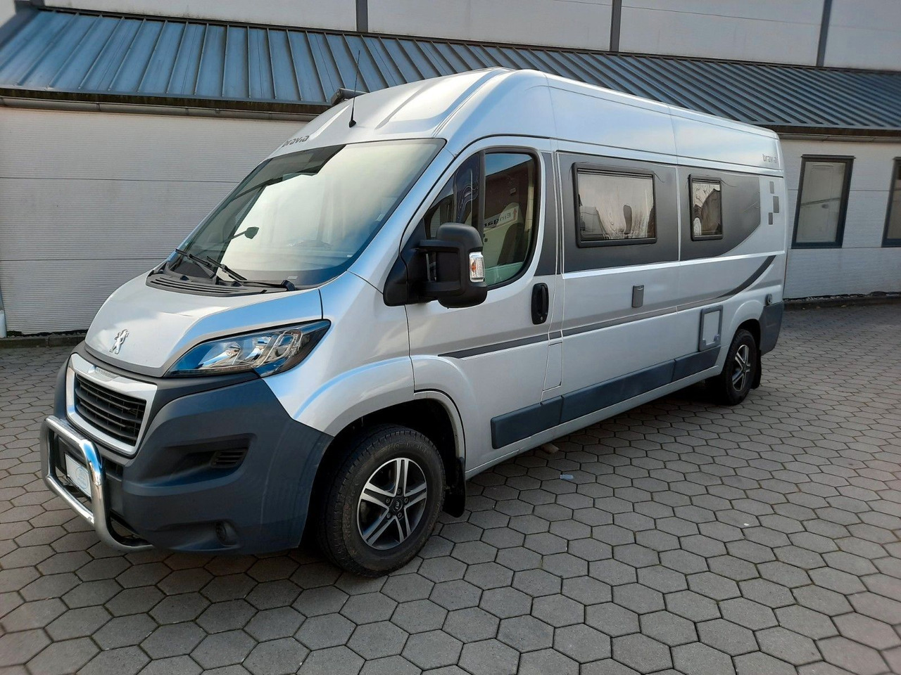 Bravia Swan 599/Festbett/Klima/Solar/PREISKNALLER - Camper Van: das Bild 2 Bravia Swan 599/Festbett/Klima/Solar/PREISKNALLER - Camper Van: das Bild 2
