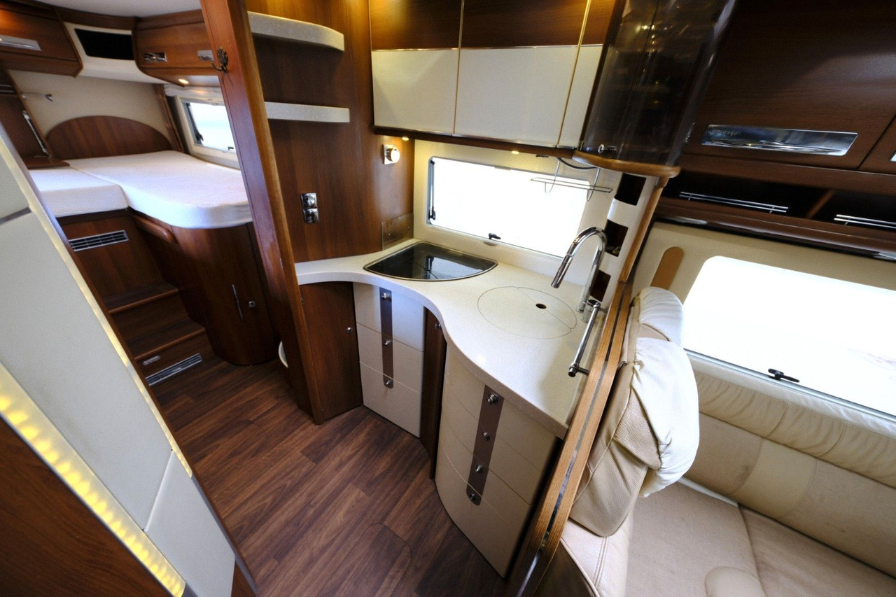 Integriertes Wohnmobil Carthago Chic E-Line  I50 LE Yachting/Einzelbetten+Hubbet: das Bild 19