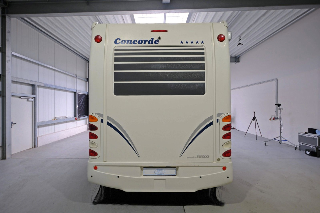 Concorde Carver I 692 H/Automatik/Festbett+Hubbett/Solar - Integriertes Wohnmobil: das Bild 3 Concorde Carver I 692 H/Automatik/Festbett+Hubbett/Solar - Integriertes Wohnmobil: das Bild 3