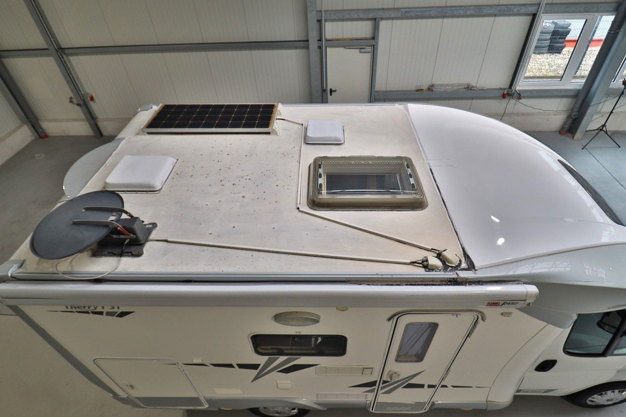 GiottiLine Therry T 31/Festbett/Garage/Klima/Solar/Markise - Teilintegriertes Wohnmobil: das Bild 4 GiottiLine Therry T 31/Festbett/Garage/Klima/Solar/Markise - Teilintegriertes Wohnmobil: das Bild 4