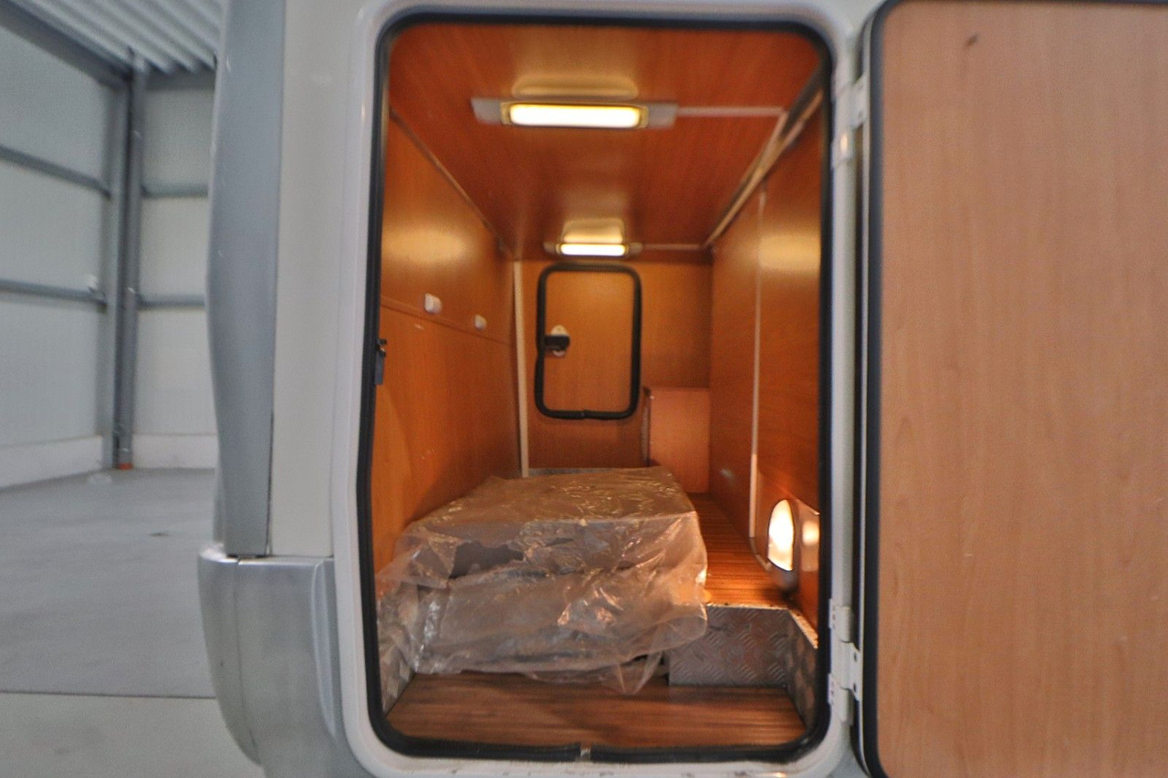 GiottiLine Therry T 31/Festbett/Garage/Klima/Solar/Markise - Teilintegriertes Wohnmobil: das Bild 5 GiottiLine Therry T 31/Festbett/Garage/Klima/Solar/Markise - Teilintegriertes Wohnmobil: das Bild 5