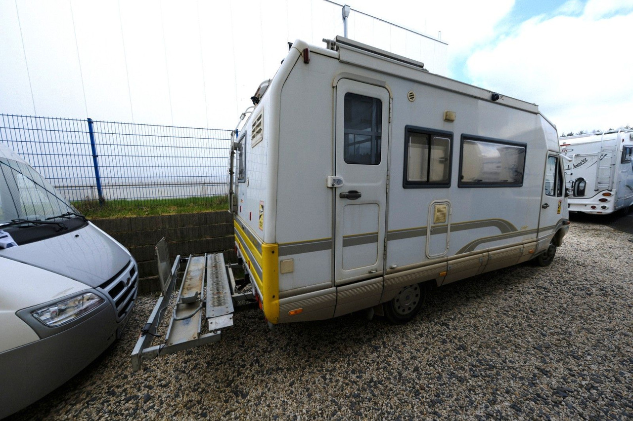 Laika Ecovip 400 I/Hubbett/Standklima/Markise/Solar - Integriertes Wohnmobil: das Bild 3 Laika Ecovip 400 I/Hubbett/Standklima/Markise/Solar - Integriertes Wohnmobil: das Bild 3