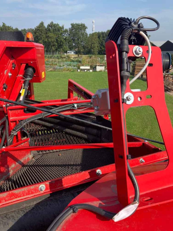 Kartoffelroder Grimme SE 150-60 UB: das Bild 12