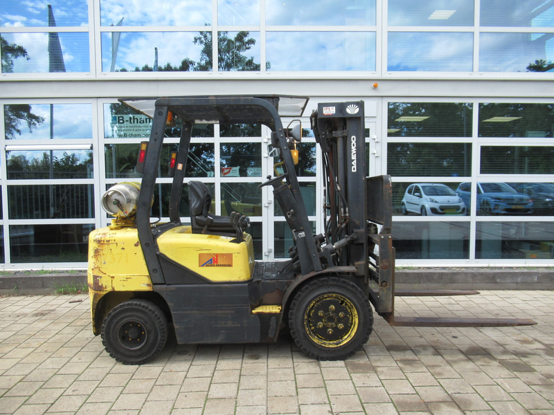 Daewoo G30P-3 Heftruck LPG - Treibgasstapler: das Bild 4 Daewoo G30P-3 Heftruck LPG - Treibgasstapler: das Bild 4