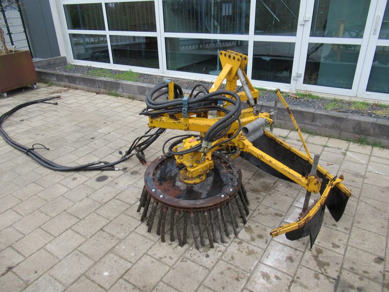 HWH RH-25315 Onkruidborstel Zwaar + HYDRO unit - Kehrmaschine: das Bild 2 HWH RH-25315 Onkruidborstel Zwaar + HYDRO unit - Kehrmaschine: das Bild 2