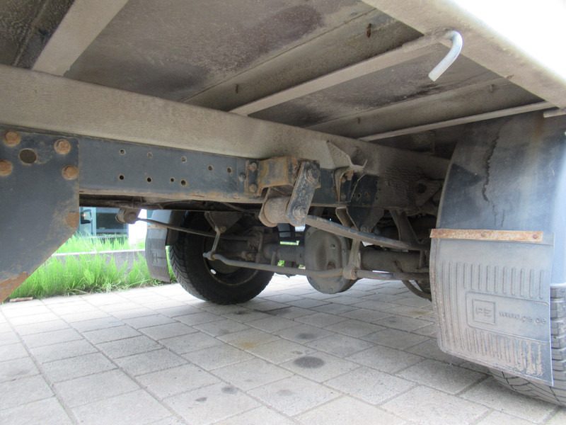 Pritsche Transporter, Transporter mit Doppelkabine Iveco Daily 29L13 2.3HPi 93KW 345 DOKA Dubbelcabine: das Bild 12