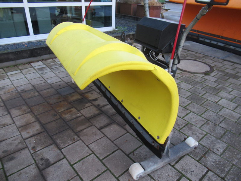 NIDO SNK18 12V HYDRO 180 CM Schneepflug, Snowplow, Sneeuwploeg - Schneeräumfahrzeug: das Bild 3 NIDO SNK18 12V HYDRO 180 CM Schneepflug, Snowplow, Sneeuwploeg - Schneeräumfahrzeug: das Bild 3