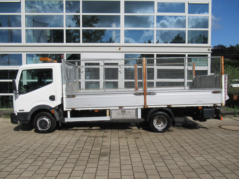 Nissan Cabstar 150.35 3.0TDci 110KW + DHollandia Laadklep - Pritsche Transporter: das Bild 2 Nissan Cabstar 150.35 3.0TDci 110KW + DHollandia Laadklep - Pritsche Transporter: das Bild 2