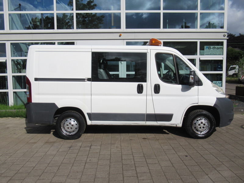 Peugeot Boxer 330 2.2 HDI L1H1 P+ Dubbelcabine DOKA airco - Kleintransporter, Transporter mit Doppelkabine: das Bild 2 Peugeot Boxer 330 2.2 HDI L1H1 P+ Dubbelcabine DOKA airco - Kleintransporter, Transporter mit Doppelkabine: das Bild 2