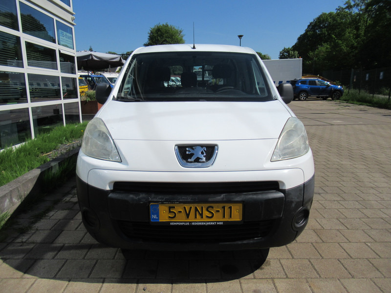 Peugeot Partner 122 1.6 HDI L1XT Pro+ AIRCO 3-Zitpl./Seats - Kleintransporter: das Bild 4 Peugeot Partner 122 1.6 HDI L1XT Pro+ AIRCO 3-Zitpl./Seats - Kleintransporter: das Bild 4