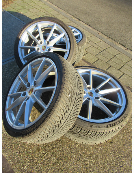 Porsche 911 992 20-/21 Carrera S Winterbanden Set Wielen - Komplettrad für PKW: das Bild 2 Porsche 911 992 20-/21 Carrera S Winterbanden Set Wielen - Komplettrad für PKW: das Bild 2