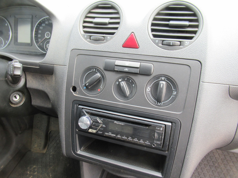 Kleintransporter Volkswagen Caddy 1.6 TDI 75KW Maxi BMT: das Bild 10