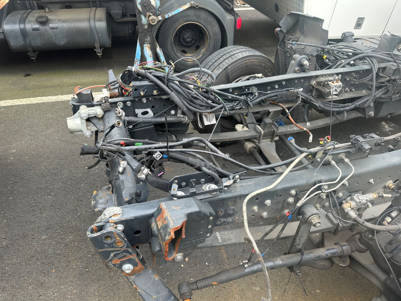 Iveco 110EL25 Unfallchassis ohne Motor/Getriebe - Fahrgestell LKW: das Bild 5 Iveco 110EL25 Unfallchassis ohne Motor/Getriebe - Fahrgestell LKW: das Bild 5