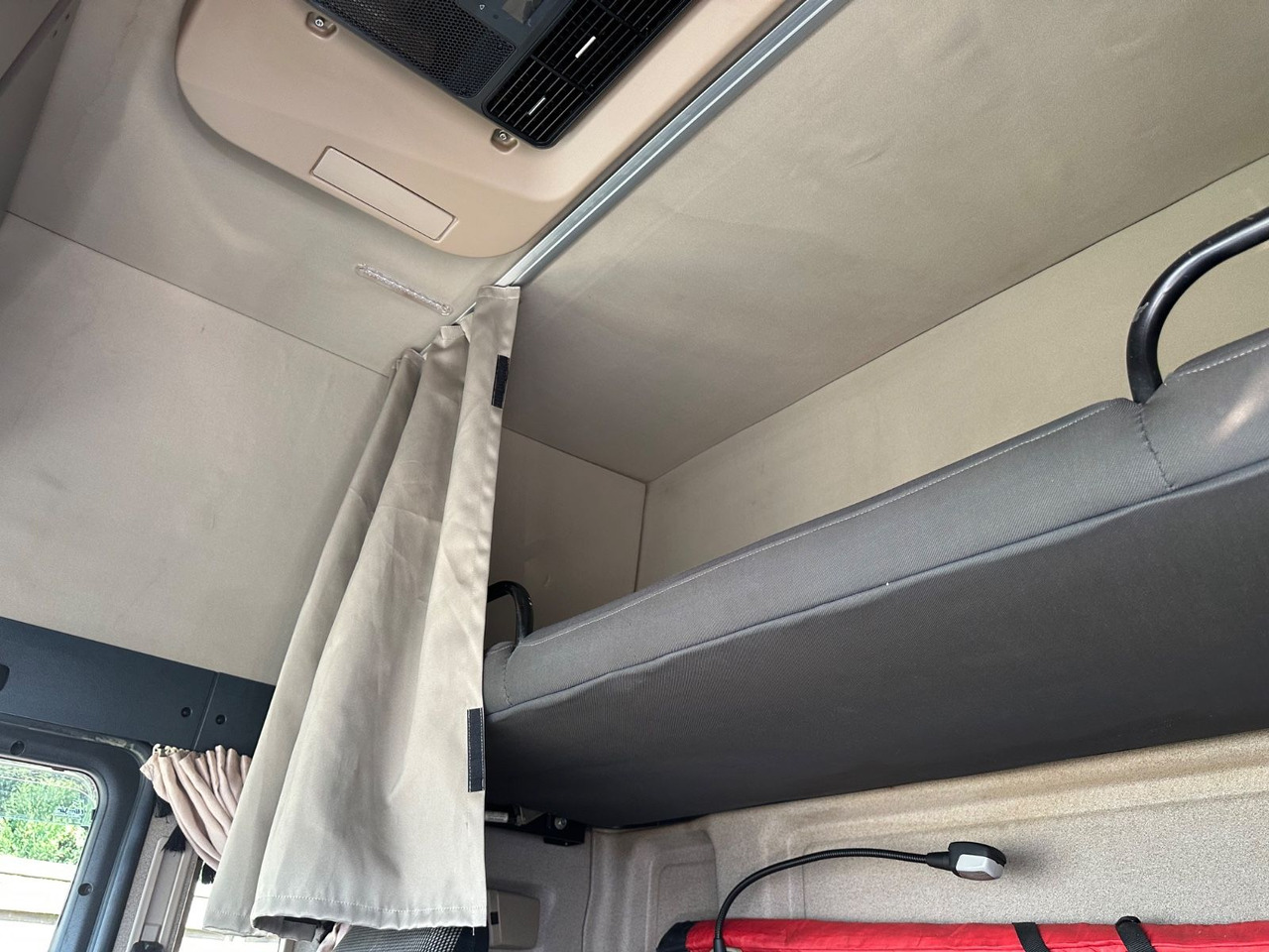 MAN 8.250 TGL*VDI2700*TOP*4-er Zug BFT Anhänger MAN 8.250 TGL*4x L1H1*XLX Kabine*VDI2700*TOP* - Autotransporter LKW: das Bild 5 MAN 8.250 TGL*VDI2700*TOP*4-er Zug BFT Anhänger MAN 8.250 TGL*4x L1H1*XLX Kabine*VDI2700*TOP* - Autotransporter LKW: das Bild 5