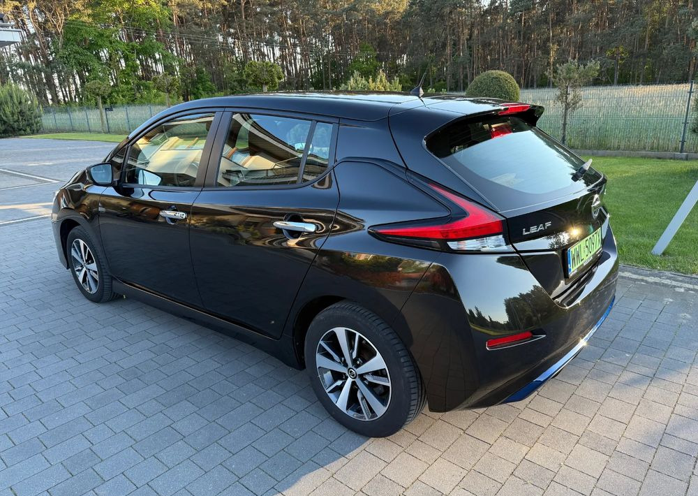Nissan Leaf 40kWh Acenta - PKW: das Bild 5 Nissan Leaf 40kWh Acenta - PKW: das Bild 5