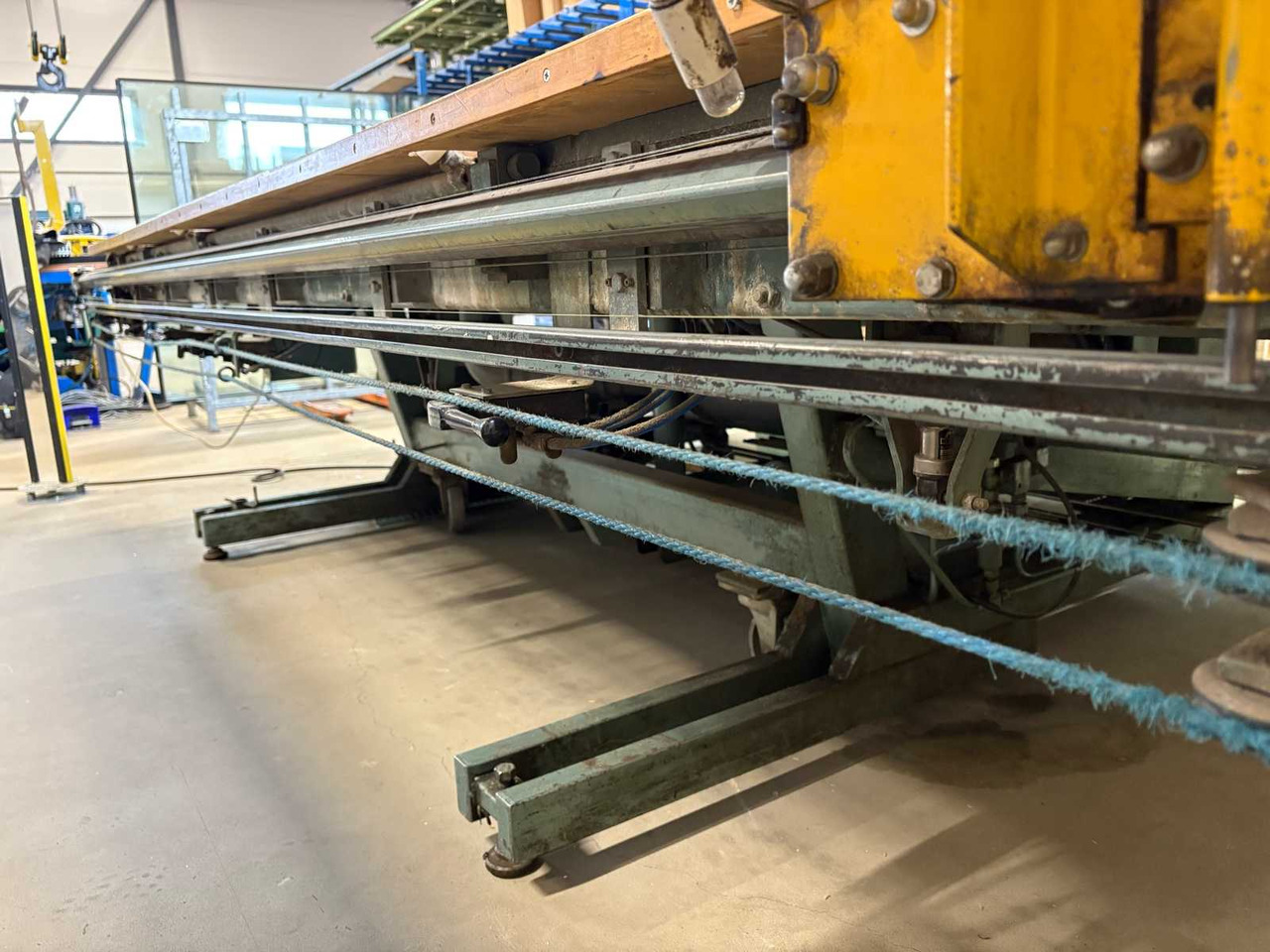 Semi-Automatic Glass Cutting Table SF - Werkzeugmaschine: das Bild 2 Semi-Automatic Glass Cutting Table SF - Werkzeugmaschine: das Bild 2