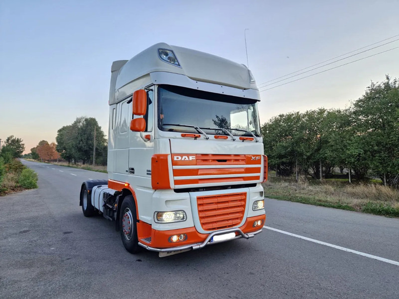 DAF XF 105.460 Manual - Terminaltraktor: das Bild 3 DAF XF 105.460 Manual - Terminaltraktor: das Bild 3