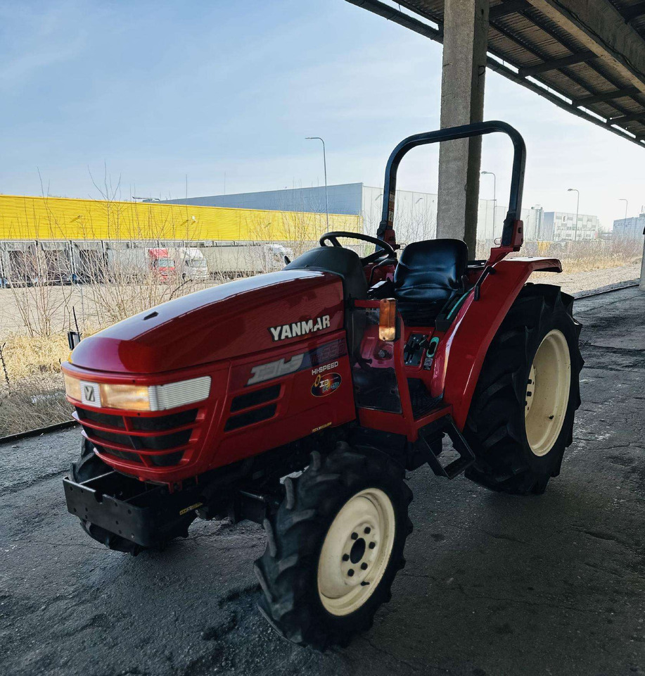 Yanmar AF330 - Traktor: das Bild 2 Yanmar AF330 - Traktor: das Bild 2