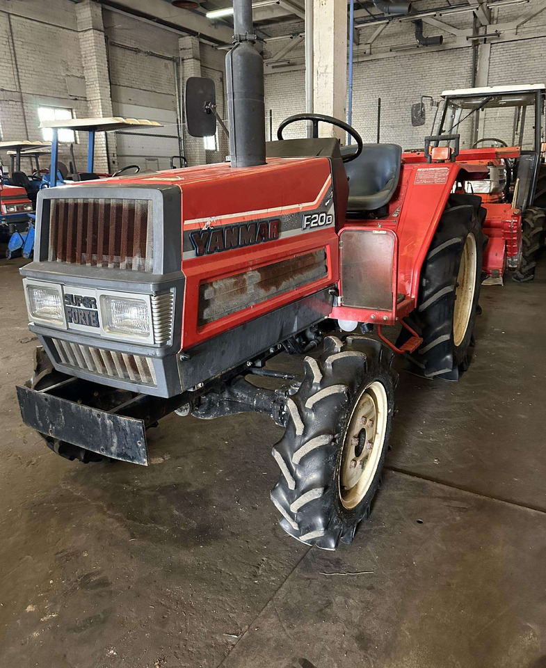 Yanmar F20 - Traktor: das Bild 2 Yanmar F20 - Traktor: das Bild 2