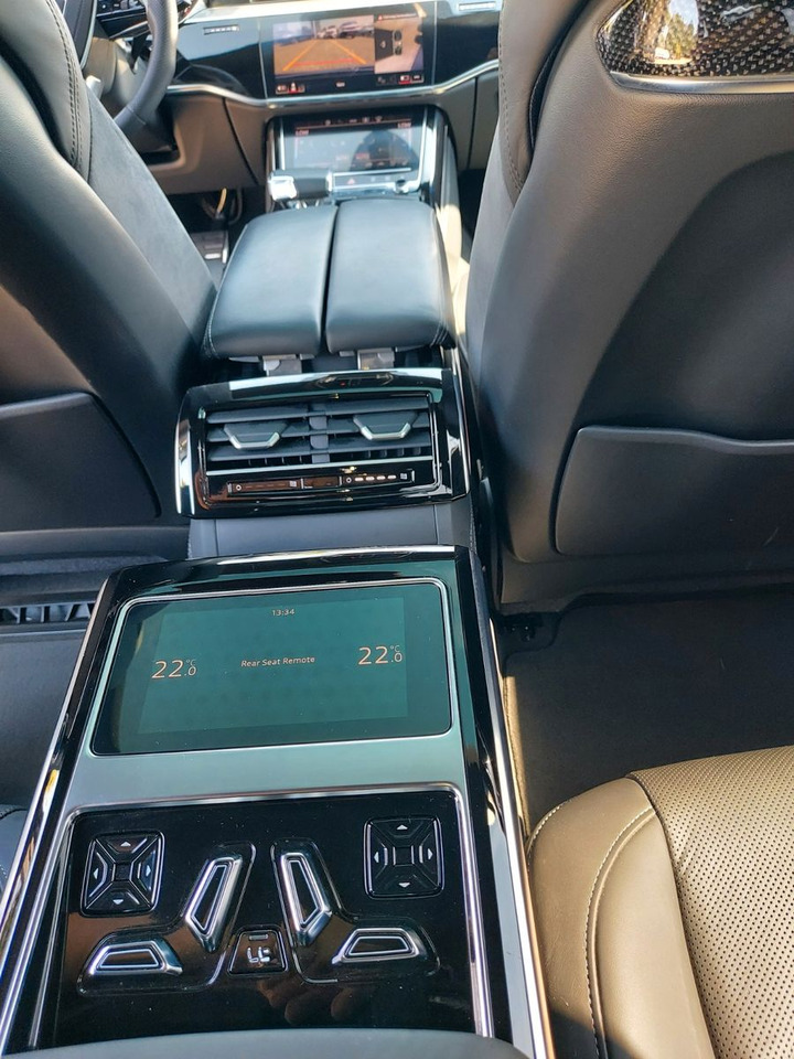 Audi A8 50 TDI quattro S-Line HUD B&O NightVision - Limousine: das Bild 3 Audi A8 50 TDI quattro S-Line HUD B&O NightVision - Limousine: das Bild 3