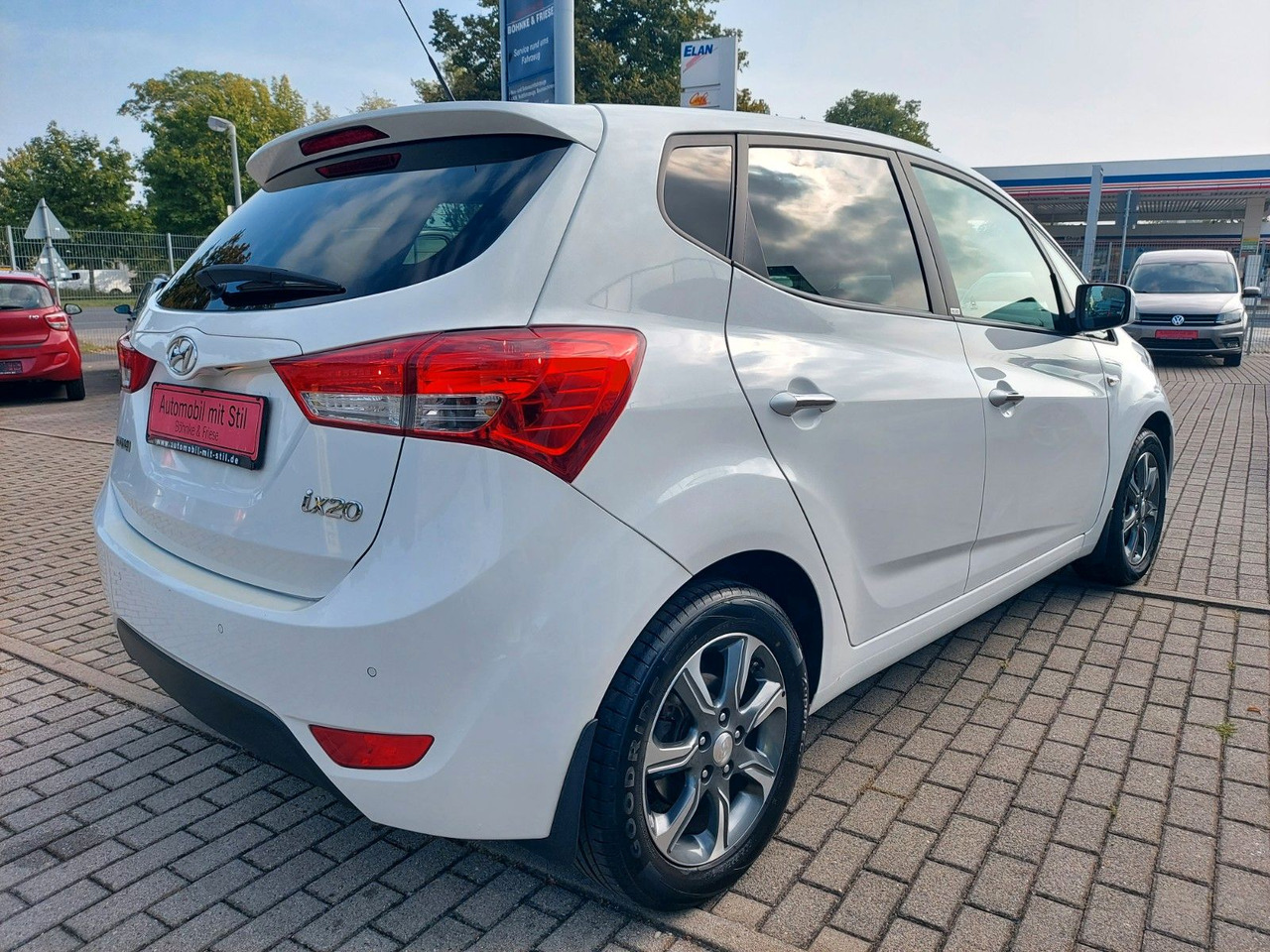 Hyundai ix20 Passion Automatik Klima PDC AHK - PKW: das Bild 5 Hyundai ix20 Passion Automatik Klima PDC AHK - PKW: das Bild 5