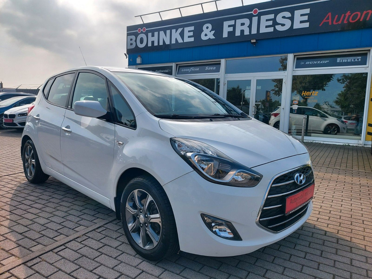 Hyundai ix20 Passion Automatik Klima PDC AHK - PKW: das Bild 1 Hyundai ix20 Passion Automatik Klima PDC AHK - PKW: das Bild 1