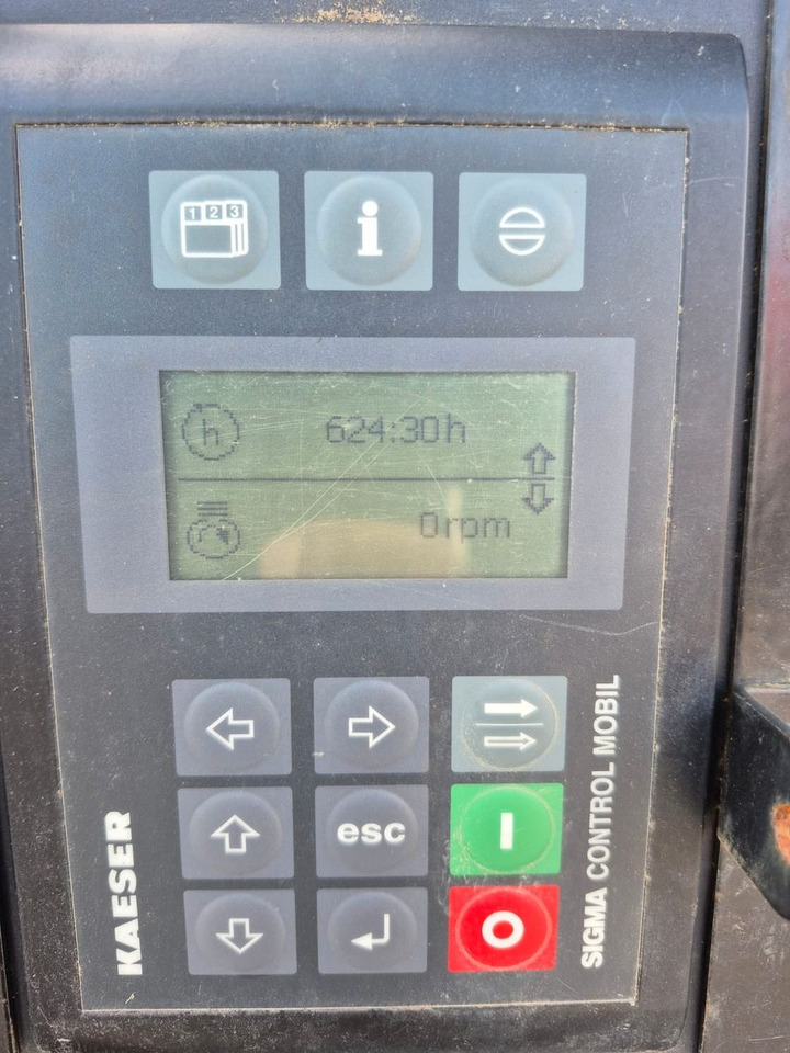 Kaeser M123 SIGMA DEUTZ FAHRANLAGE 624 STD. KOMUNAL - Luftkompressor: das Bild 3 Kaeser M123 SIGMA DEUTZ FAHRANLAGE 624 STD. KOMUNAL - Luftkompressor: das Bild 3