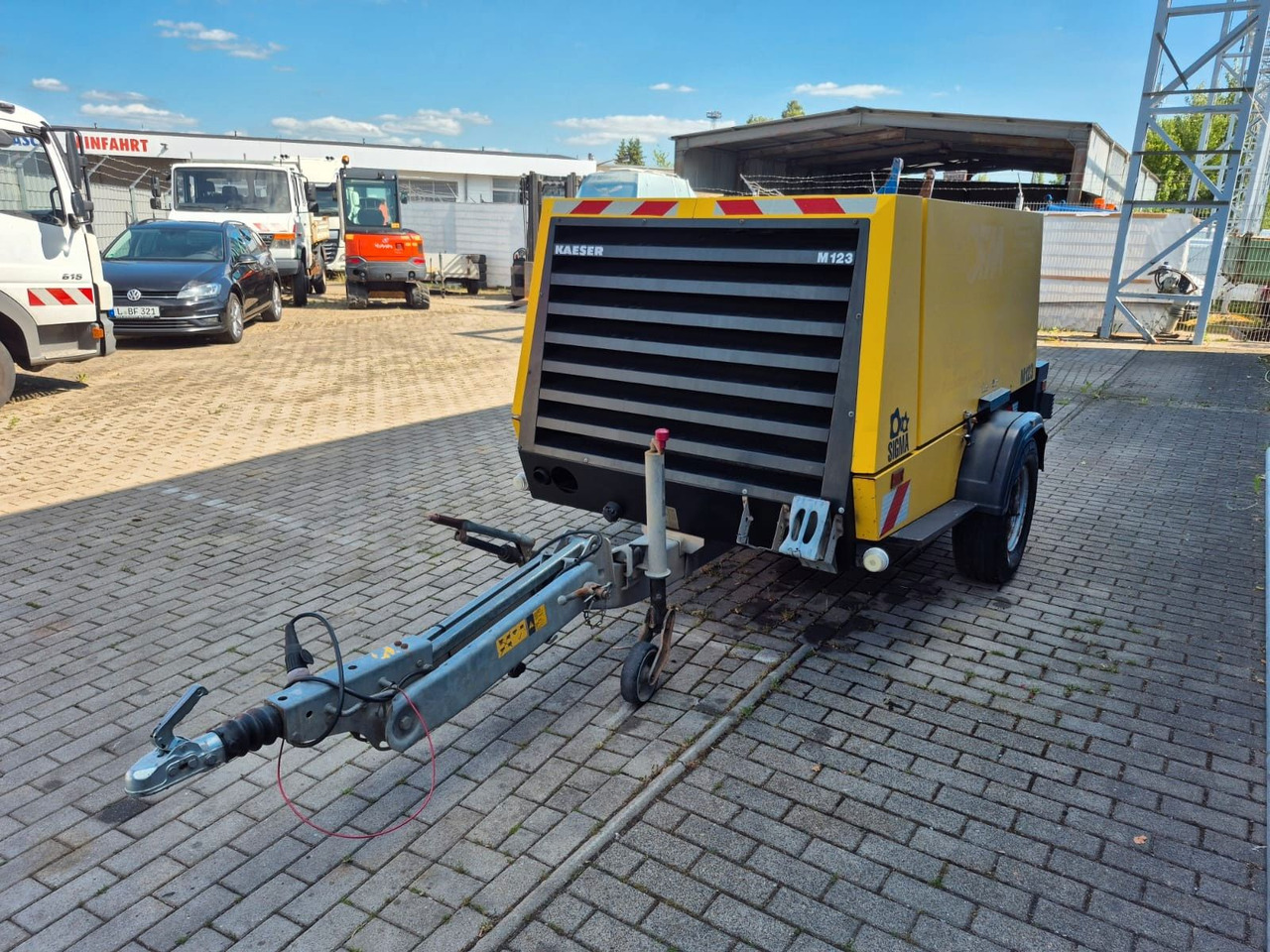 Kaeser M123 SIGMA DEUTZ FAHRANLAGE 624 STD. KOMUNAL - Luftkompressor: das Bild 2 Kaeser M123 SIGMA DEUTZ FAHRANLAGE 624 STD. KOMUNAL - Luftkompressor: das Bild 2
