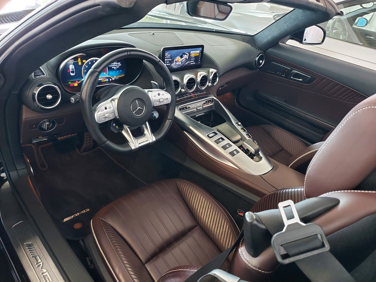 Cabrio Mercedes-Benz AMG GT Roadster Nappa Burmester: das Bild 13