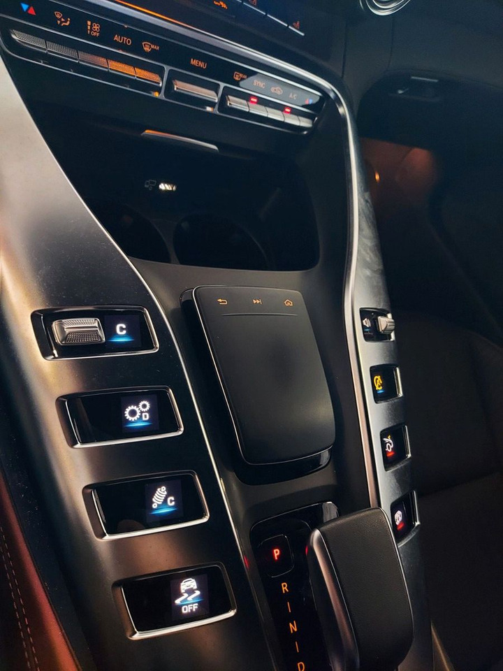 Cabrio Mercedes-Benz AMG GT Roadster Nappa Burmester: das Bild 22