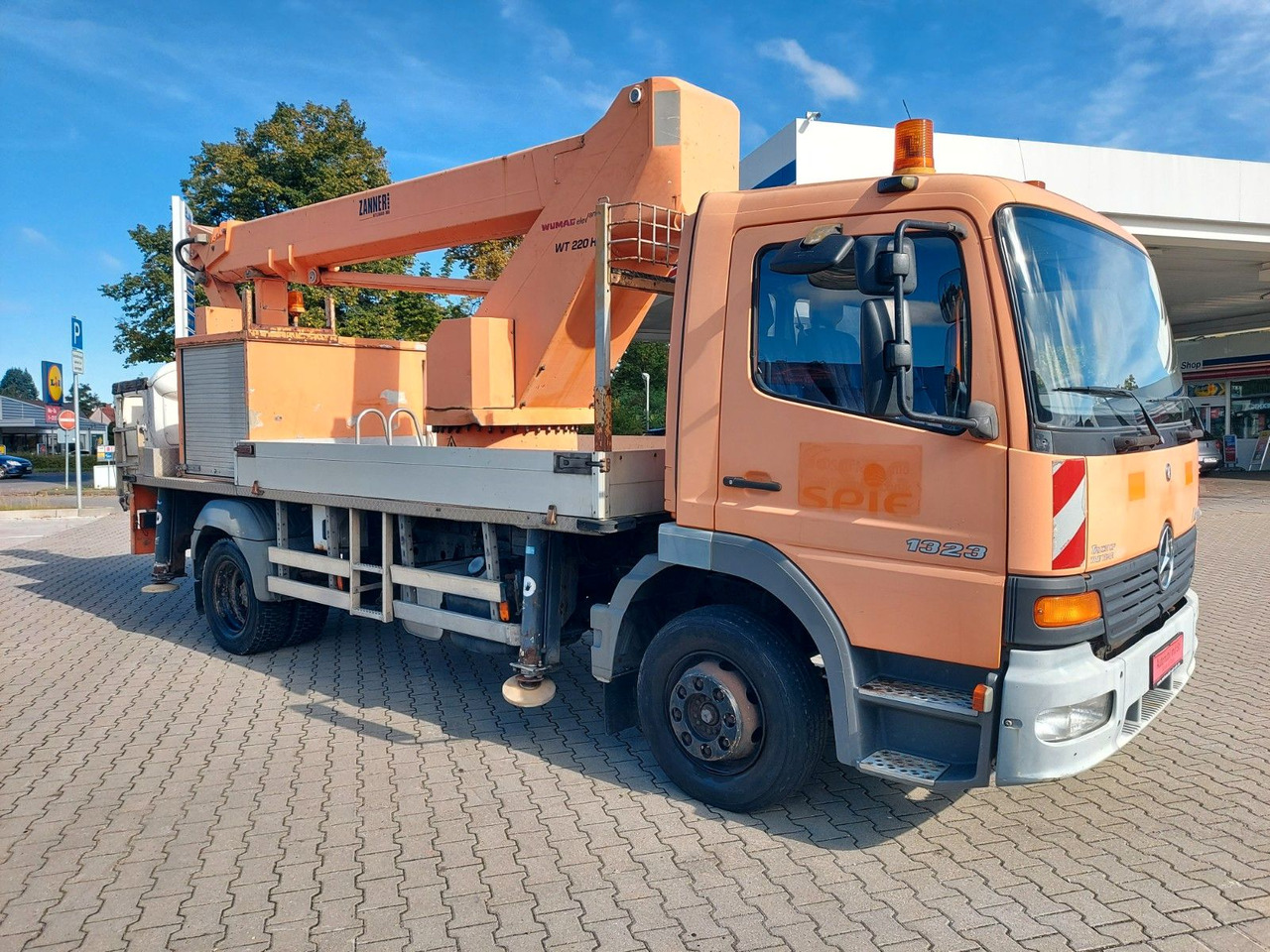 Mercedes-Benz ATEGO 1323 HUBSTEIGER WUMAG WT220H - LKW mit Arbeitsbühne: das Bild 3 Mercedes-Benz ATEGO 1323 HUBSTEIGER WUMAG WT220H - LKW mit Arbeitsbühne: das Bild 3