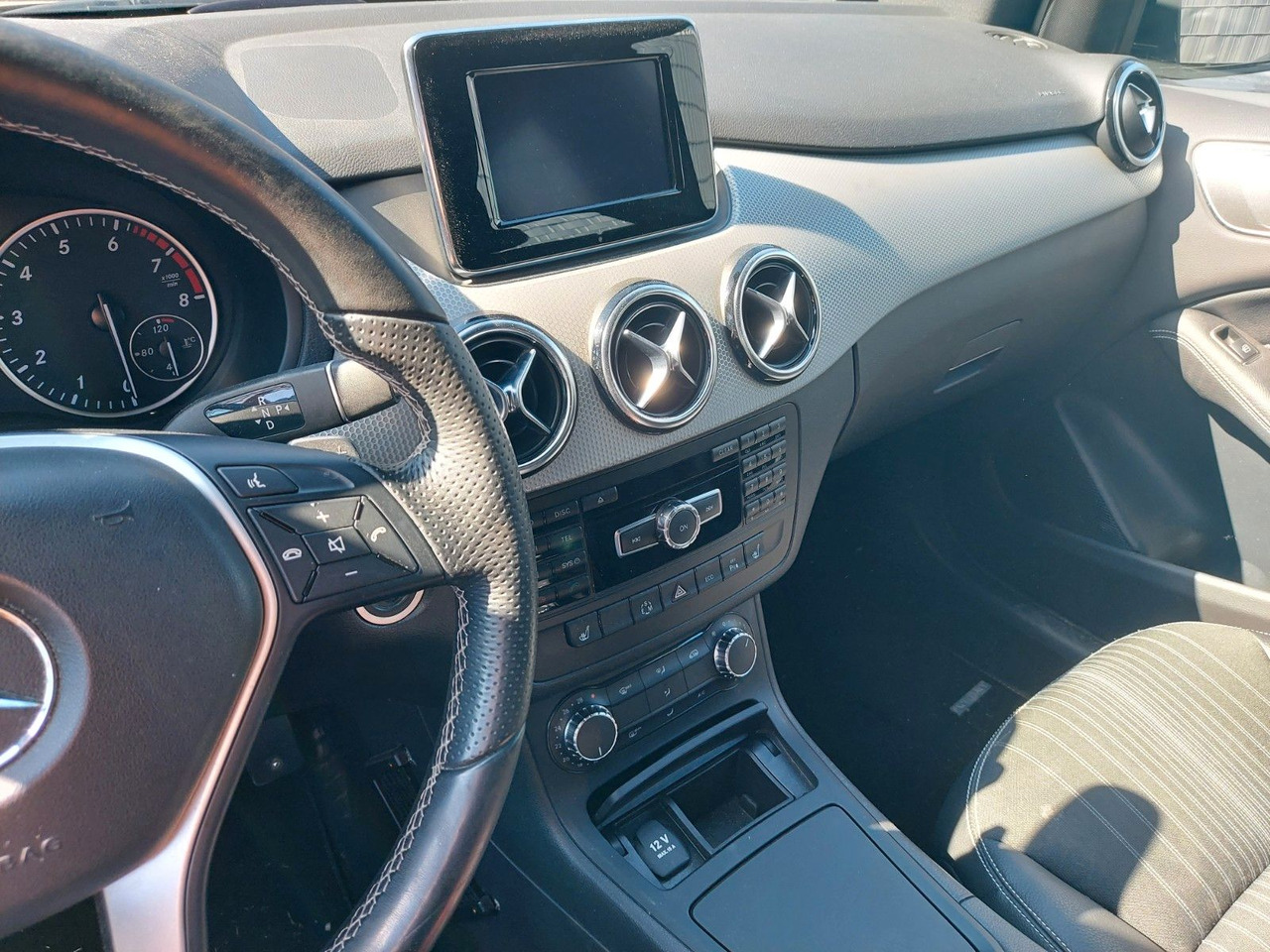 Limousine Mercedes-Benz B 180 B -Klasse B 180 Autom. Xenon Navi: das Bild 9